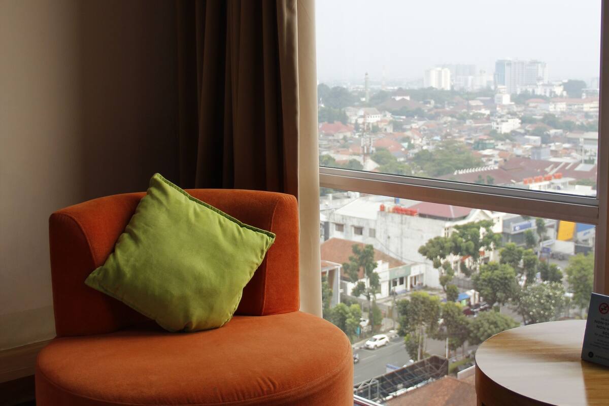 premier room, 1 king bed | city view