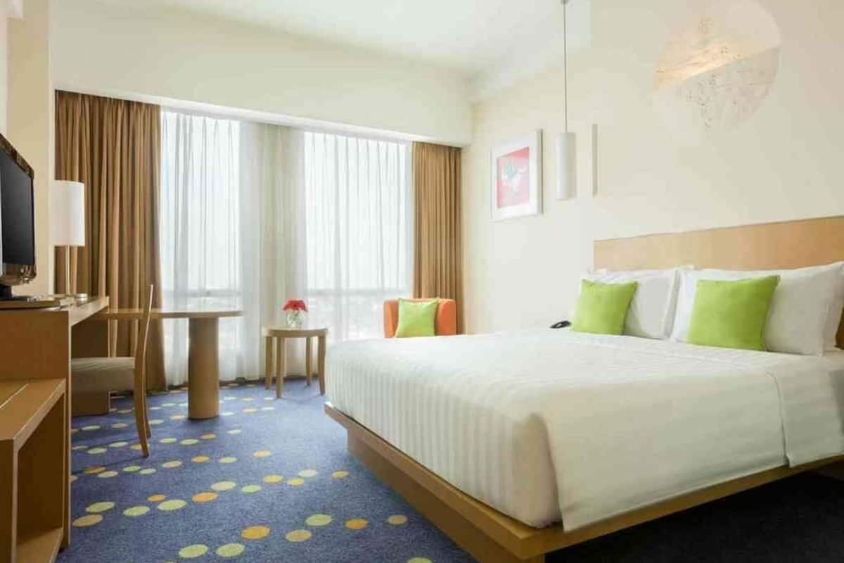 1 bedroom, free minibar items, in-room safe, desk