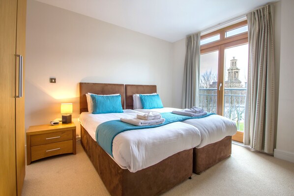 1 bedroom, iron/ironing board, free cribs/infant beds, free WiFi - The PostBox by BridgeStreet (Birmingham)