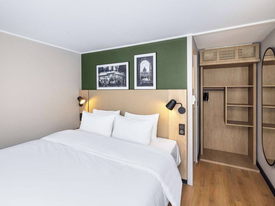 Superior Room, 1 King Bed