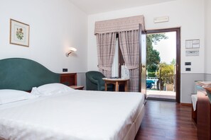 Minibar, in-room safe, desk, free WiFi - Terra Umbra Hotel (Narni)