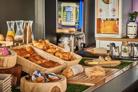 每日供应即点即煮早餐(每人 EUR 11.90)