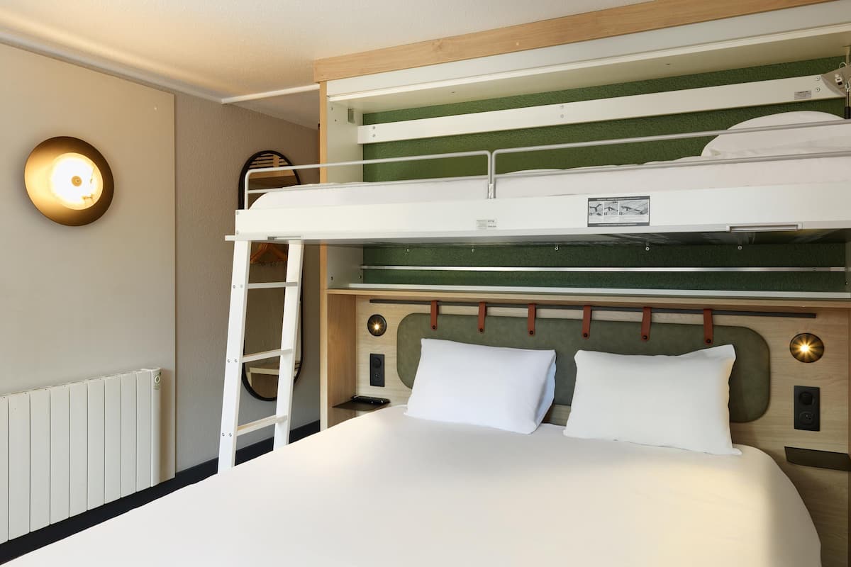 Standard Room, Multiple Beds