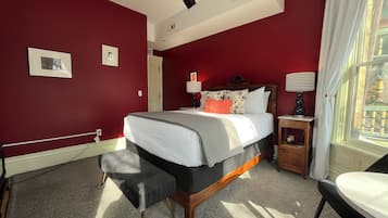 The Damon Room, 1 Queen Bed | Blackout drapes, iron/ironing board, free WiFi, bed sheets