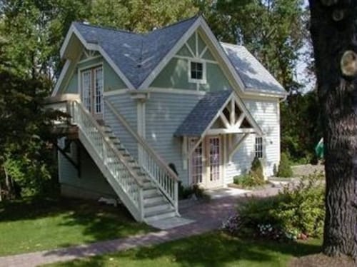 Alpine Haus Bed & Breakfast Inn