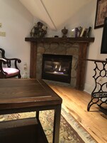 Luxury Quadruple Room, Ensuite (Violet Suite #10)