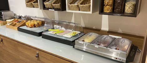 Daily buffet breakfast (EUR 12.9 per person)