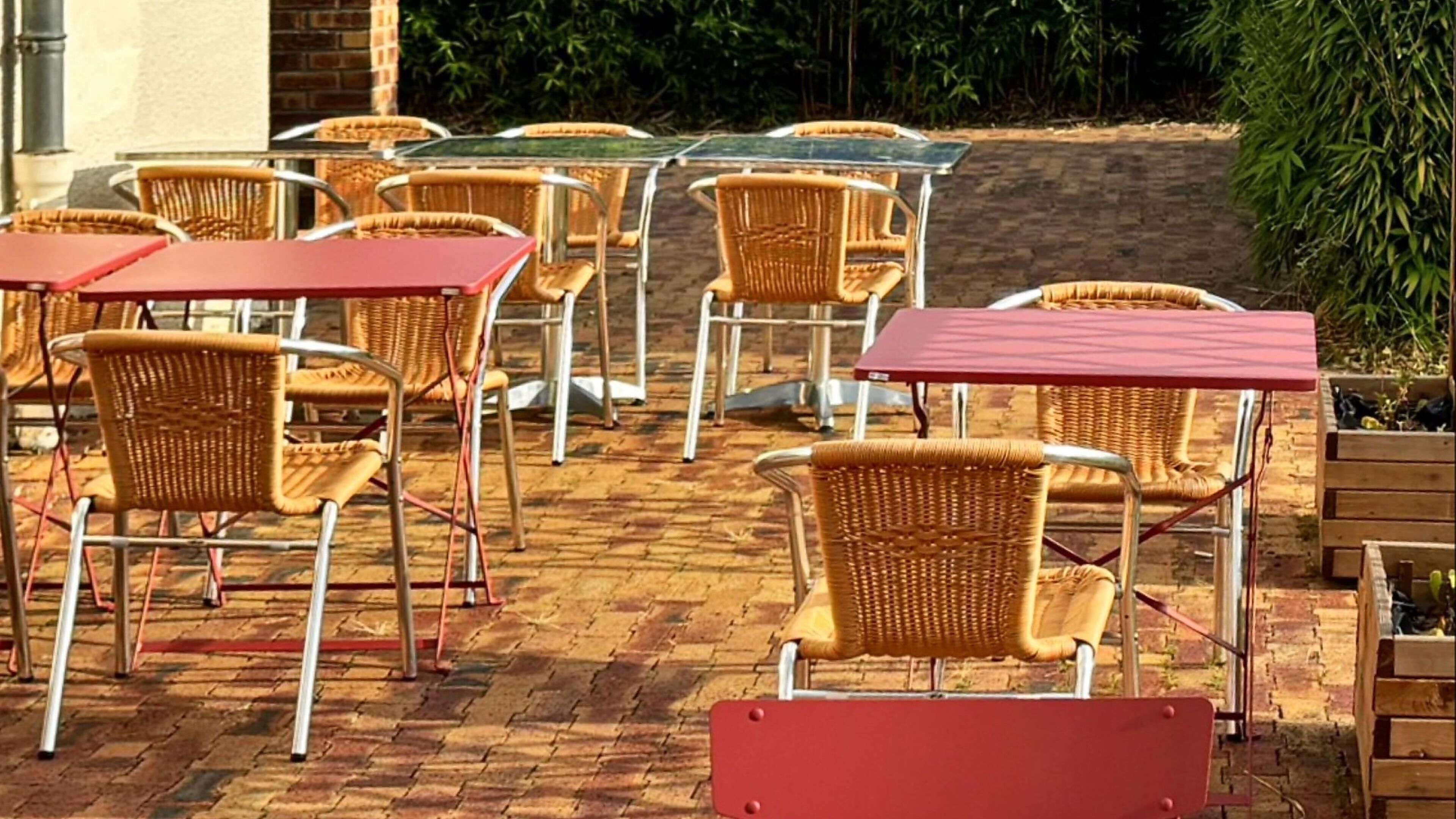 Colazione a buffet, servita tutte le mattine (12.9 EUR a persona) 