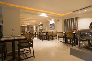 Daily buffet breakfast for a fee - Davitel Tobacco Hotel (Thessaloniki)