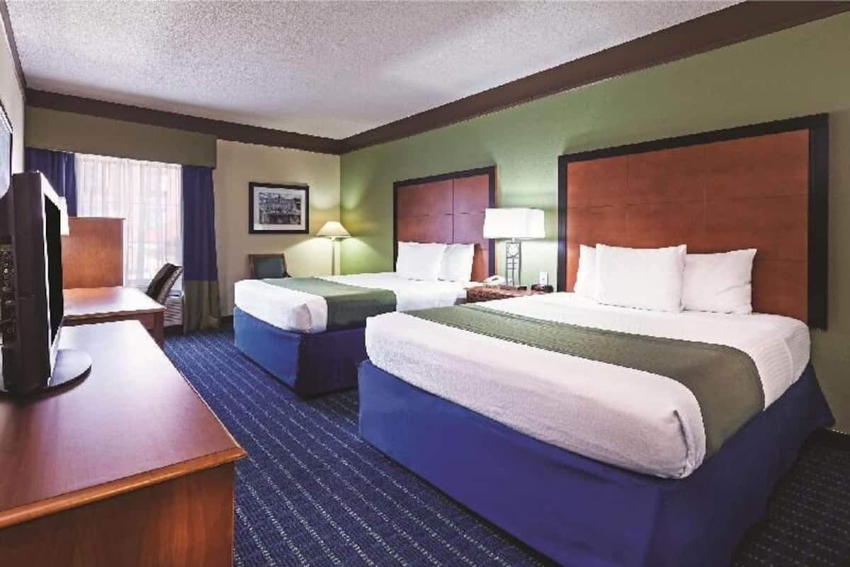 Premium bedding, desk, blackout curtains, iron/ironing board