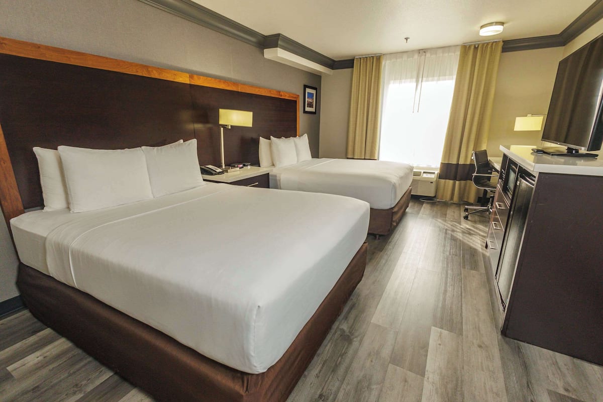 Literie de qualité, ameublement unique, bureau