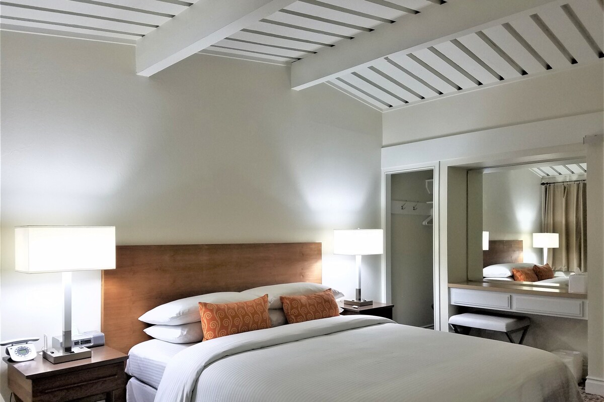 Egyptian cotton sheets, premium bedding, desk, laptop workspace