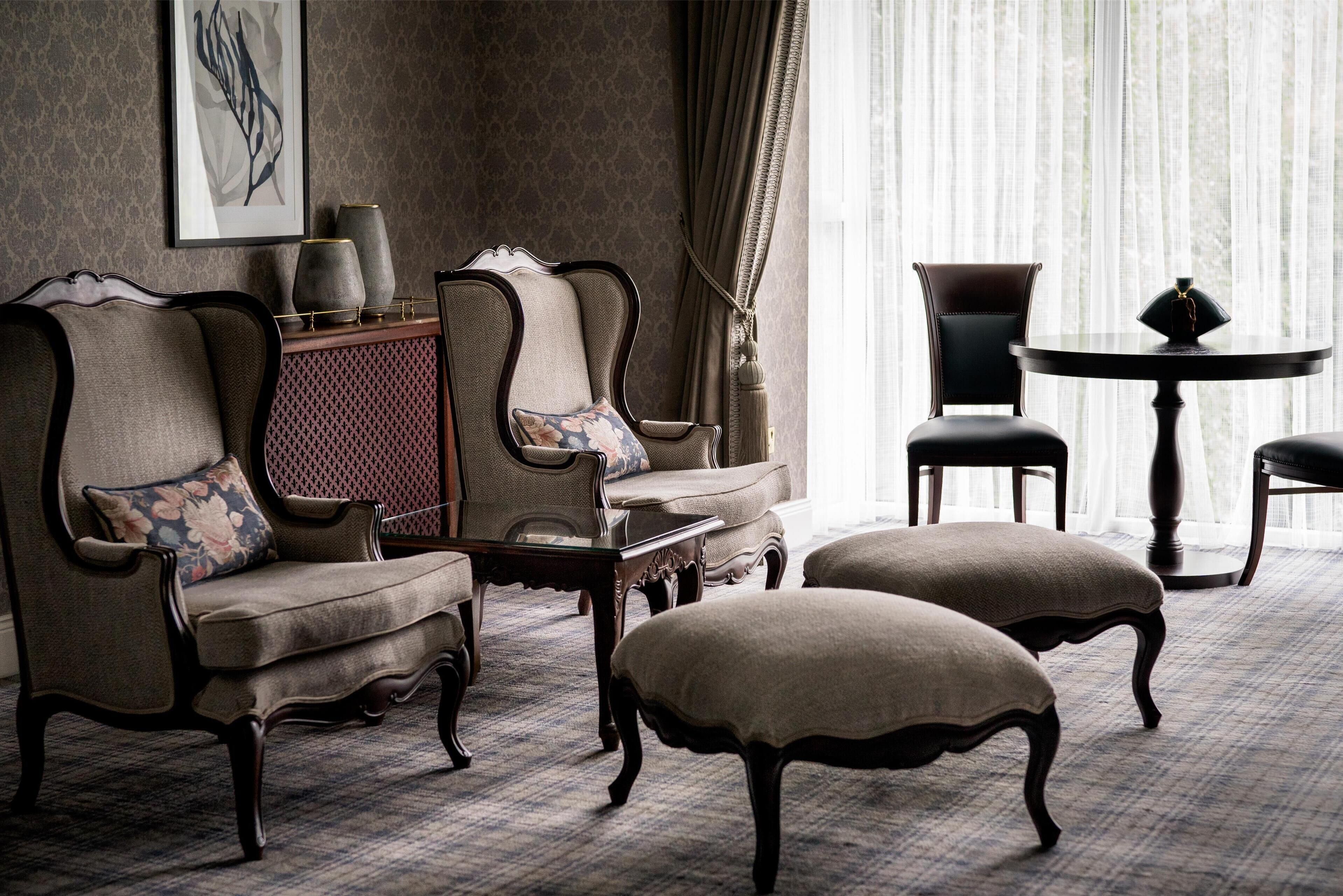 1 bedroom, premium bedding, memory-foam beds, minibar