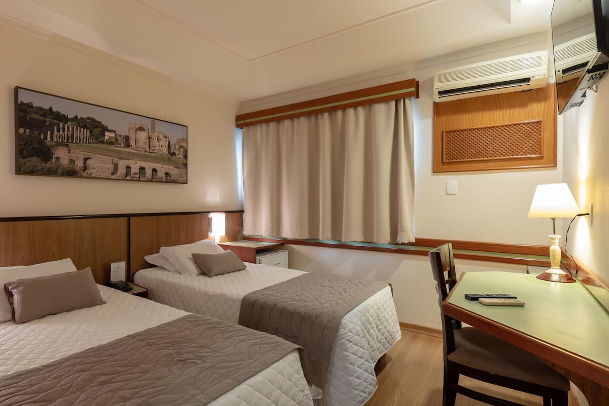 1 bedroom, minibar, in-room safe, desk