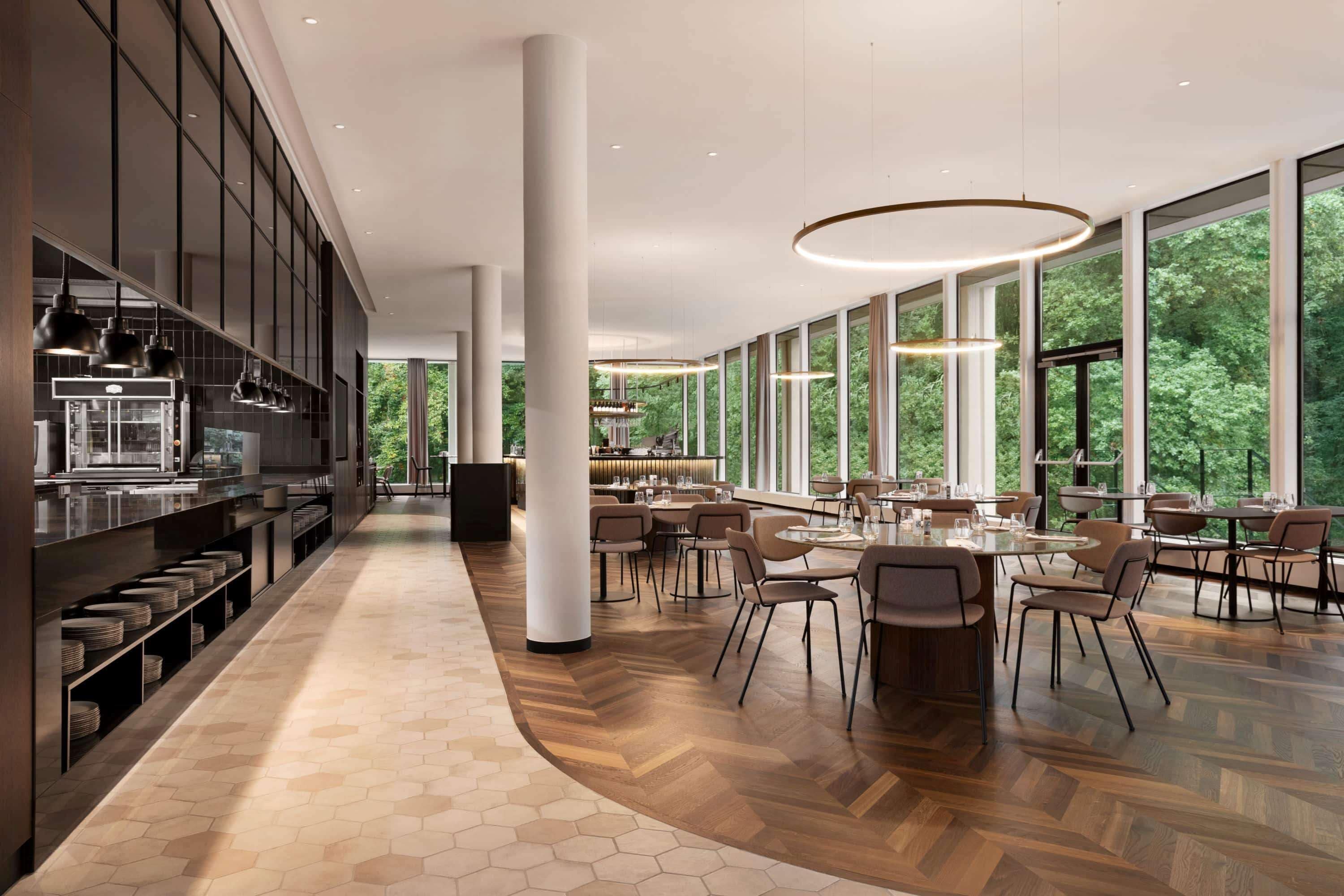 2 restaurants, breakfast, lunch, dinner served; belgian cuisine