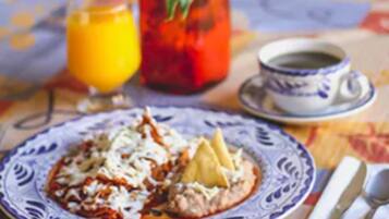 Daily local cuisine breakfast (MXN 120 per person)