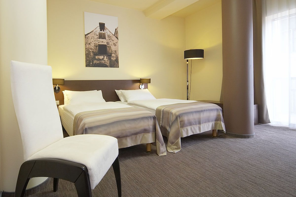 Superior-Zweibettzimmer | 1 Schlafzimmer, Zimmersafe, Schreibtisch, Verdunkelungsvorhänge