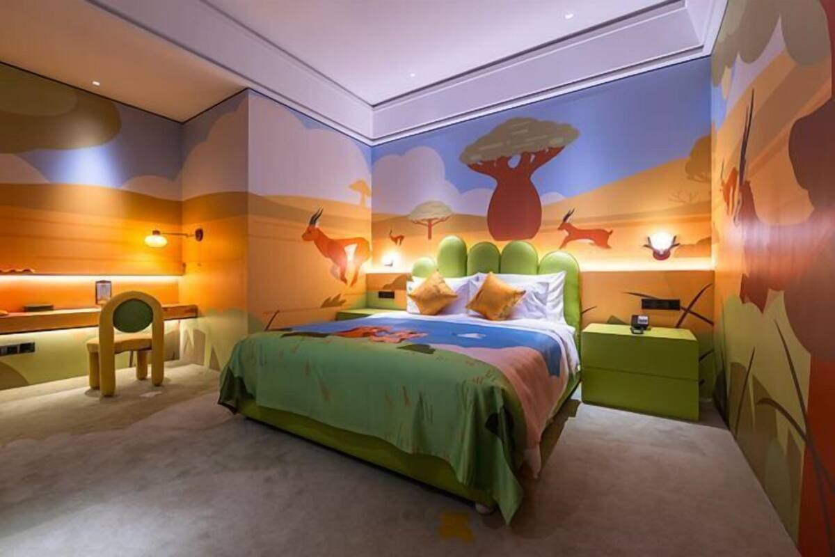 Down duvets, minibar, in-room safe, desk