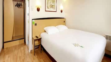 Premium bedding, desk, blackout drapes, iron/ironing board