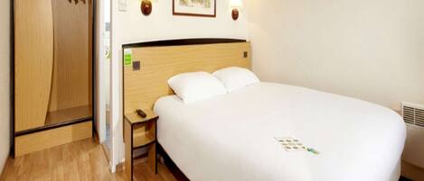 Premium bedding, desk, blackout drapes, iron/ironing board