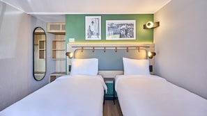 Standard Room, 2 Twin Beds | Premium bedding, desk, blackout drapes, iron/ironing board