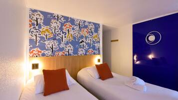 Standard Room, 2 Twin Beds (Next Generation) | Desk, laptop workspace, blackout drapes, soundproofing