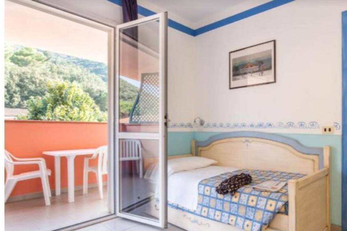 minibar, in-room safe, desk, cots/infant beds