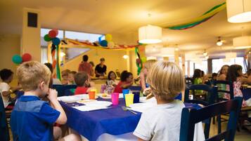 2 restaurants, breakfast, lunch, dinner served; Mediterranean cuisine