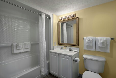 Paradise Resort - Image 25