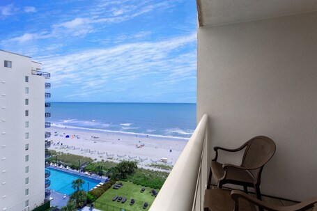 Paradise Resort - Image 1