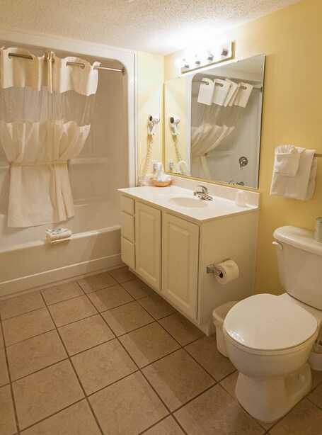 Paradise Resort - Image 13