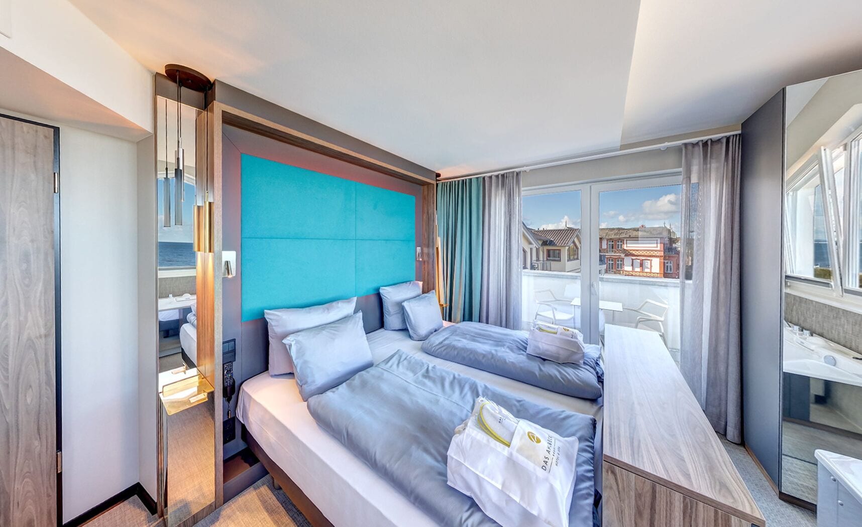 deluxe penthouse-suite sea view | 1 bedroom, premium bedding, free minibar items, in-room safe
