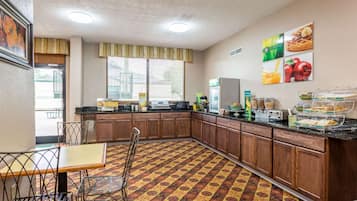 Free daily buffet breakfast