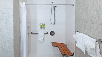 Amenidades de baño gratuitas, secadora de cabello, toallas, jabón