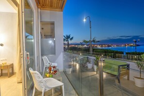 Superior Room, Sea View | 1 bedroom, hypo-allergenic bedding, in-room safe, individually decorated