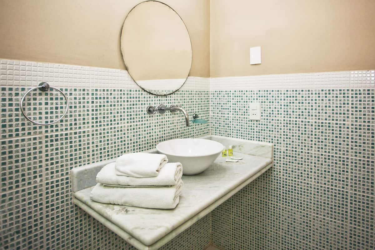 superior room | bathroom sink