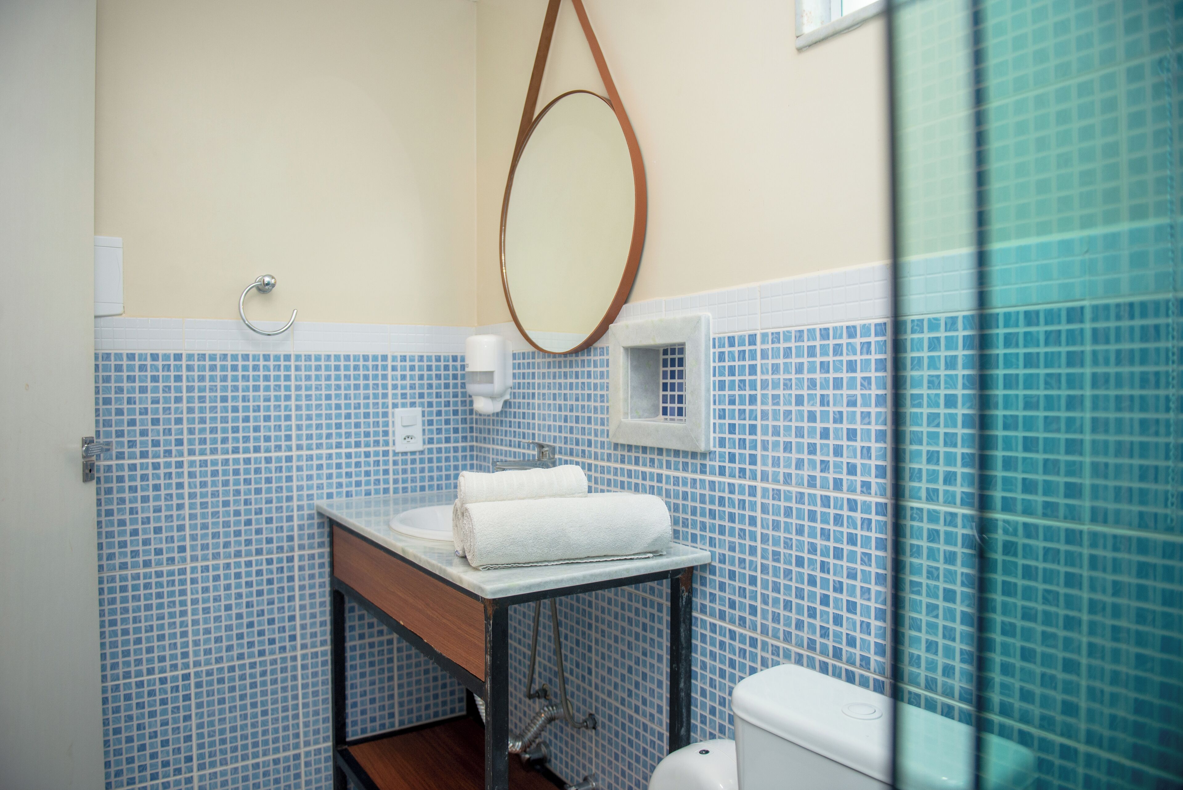 standard room | 1 bedroom, minibar, in-room safe, individually decorated