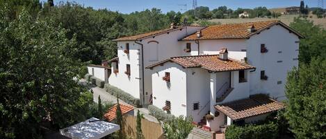 Fachada da propriedade