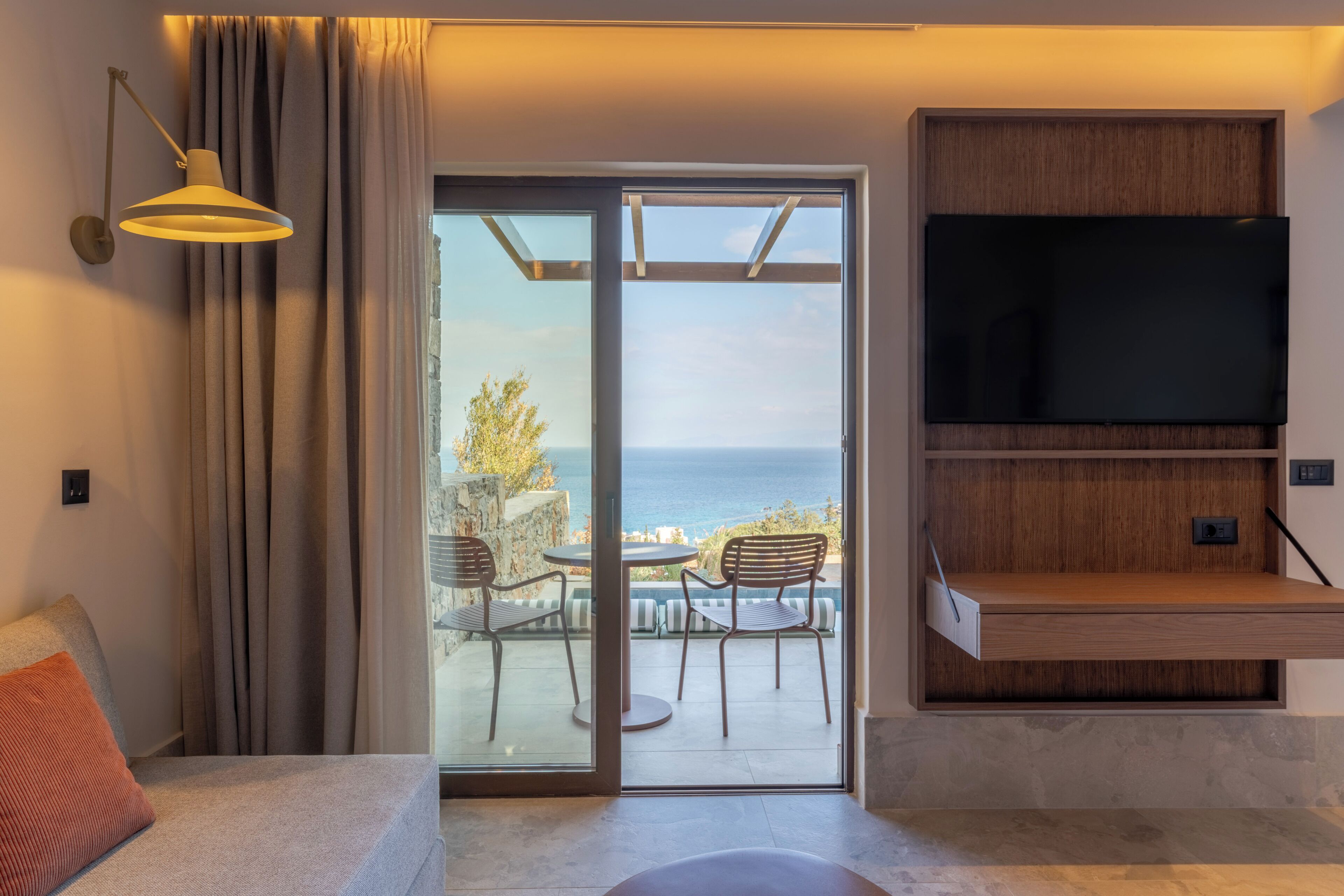 Minibar, blackout curtains, free WiFi, bed sheets