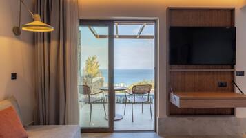 Minibar, desk, blackout drapes, free WiFi