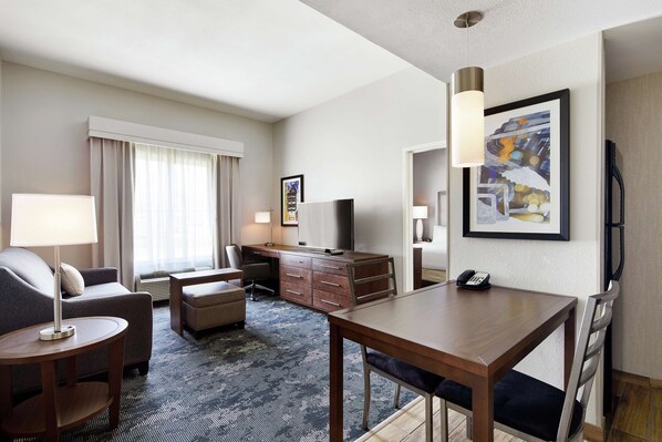 49-inch flat-screen TV with cable channels, TV, MP3 dock - Homewood Suites by Hilton Champaign-Urbana (Champaign)