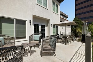 Terrace/patio - Homewood Suites by Hilton Denver West Lakewood (Lakewood)