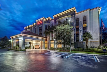 Hampton Inn & Suites Fort Myers-Estero/FGCU