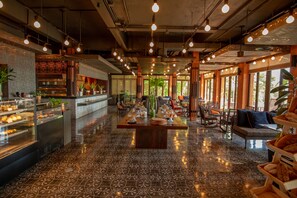 Café - Sri Panwa Phuket Luxury Pool Villa Hotel (Wichit)