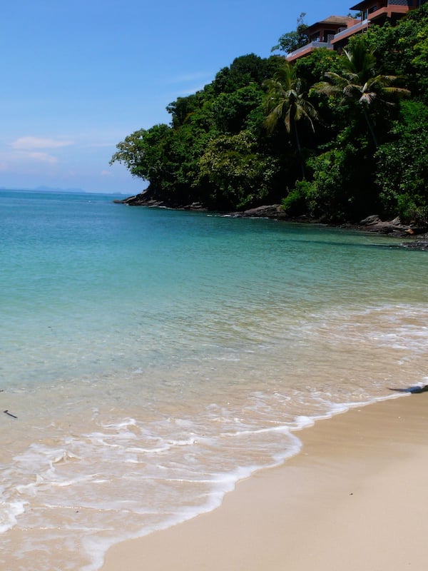 Private beach, sun loungers, beach umbrellas, beach towels