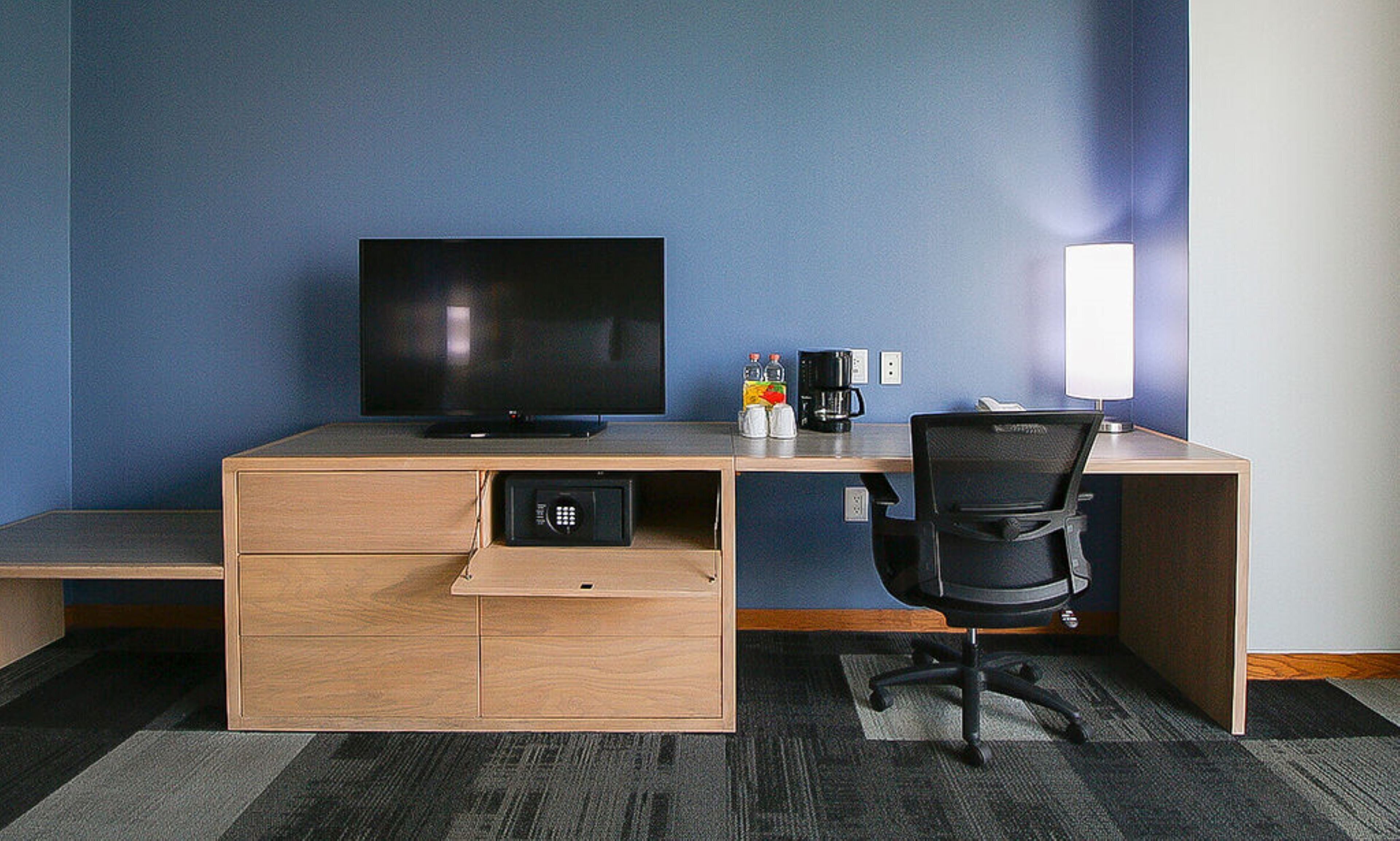 1 bedroom, down duvets, in-room safe, desk