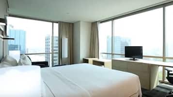 Standard Room, 1 King Bed, City View | 5 bedrooms, down comforters, in-room safe, desk