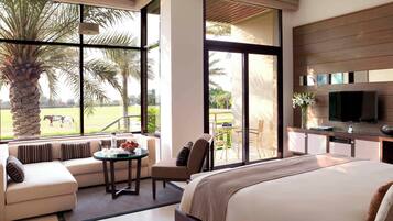 1 kamar tidur, seprai premium, selimut bulu angsa, dan busa memori