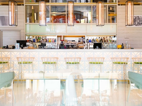 Bar (on property). Hotel Novotel Monte Carlo