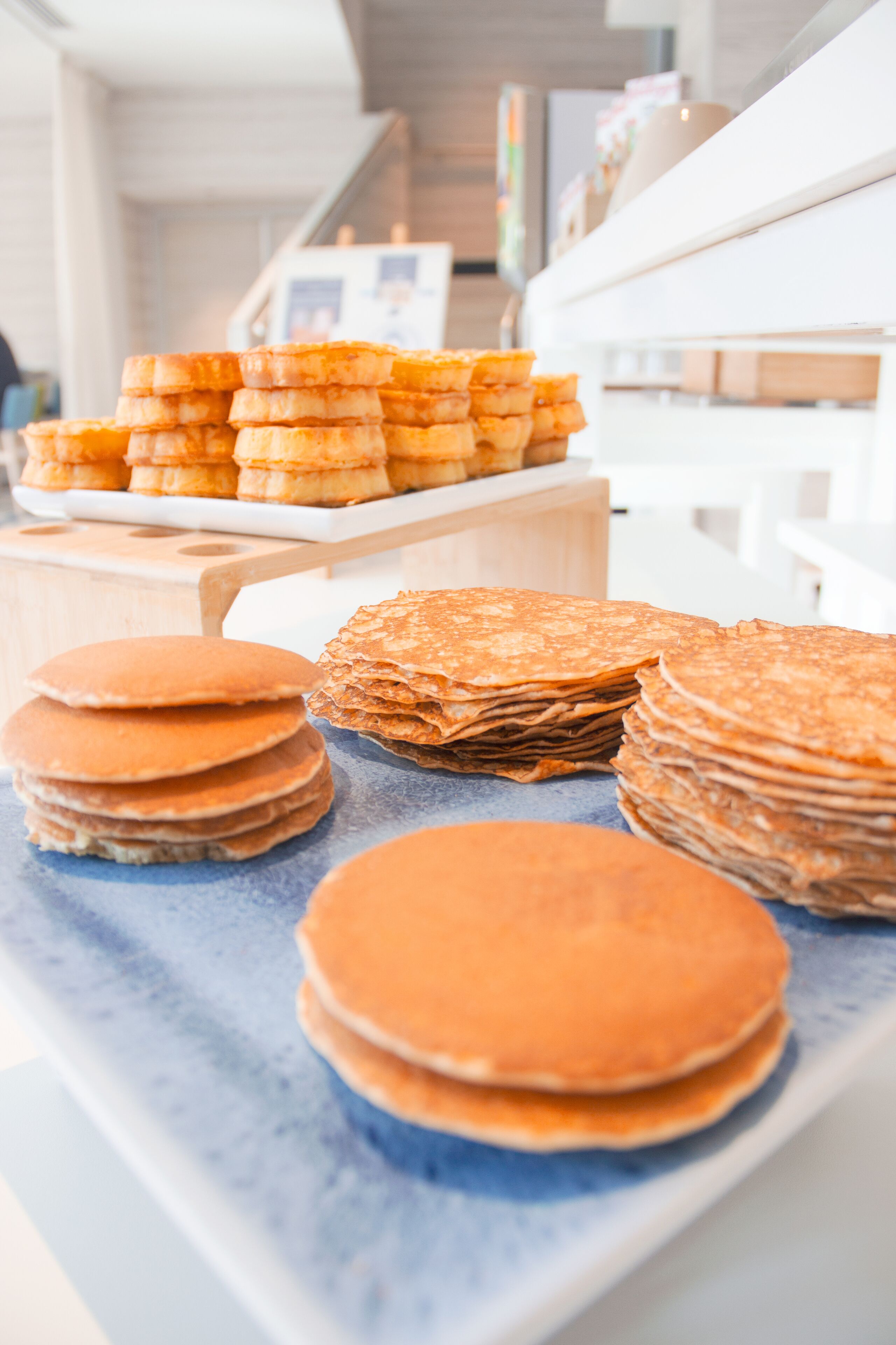 daily buffet breakfast (eur 25 per person)